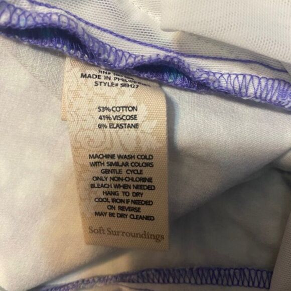 Soft Surrounding Blue Floral Bermuda shorts, size 1X/(18/20) - Picture 4 of 4